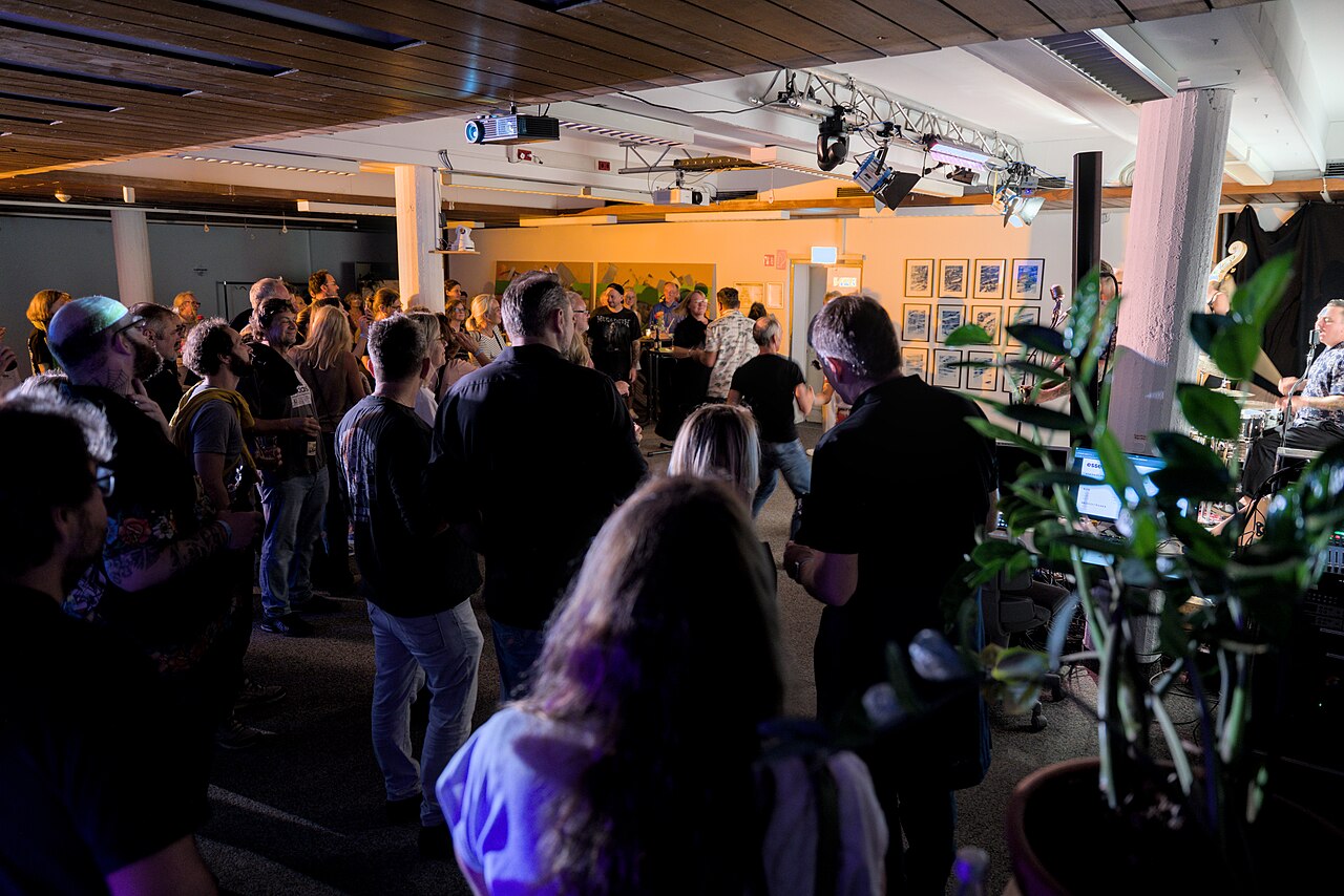 The Bombs sorgten ab 21 Uhr für Stimmung im Saal